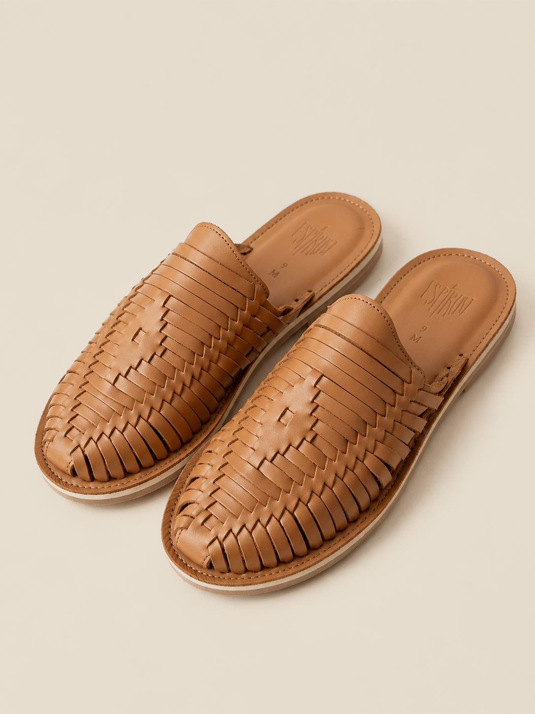Sol Slip Ons - Men - Espiritu